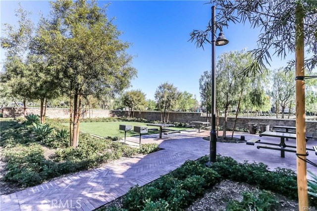 Detail Gallery Image 5 of 51 For 108 Hargrove, Irvine,  CA 92620 - 4 Beds | 2/1 Baths