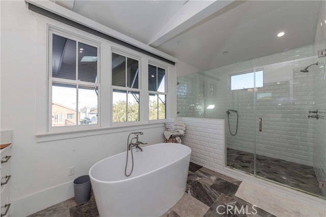 Detail Gallery Image 48 of 58 For 1747 Gates Ave, Manhattan Beach,  CA 90266 - 5 Beds | 5/1 Baths