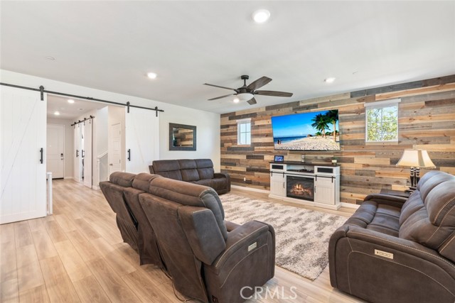 32762 Forgecroft Street, Menifee CA: https://media.crmls.org/medias/d619c3dc-129a-4bcf-8fad-1603c6a940a7.jpg