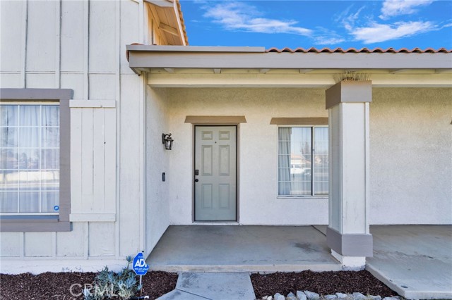 Detail Gallery Image 6 of 39 For 13641 Luna Rd, Victorville,  CA 92392 - 3 Beds | 2 Baths