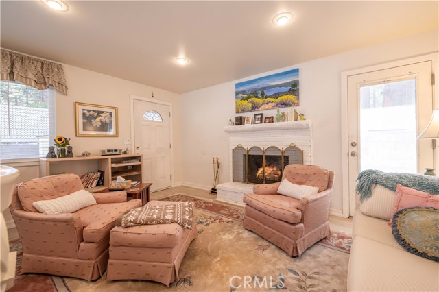 Detail Gallery Image 23 of 60 For 41318 Oak St, Big Bear Lake,  CA 92315 - 2 Beds | 1/1 Baths
