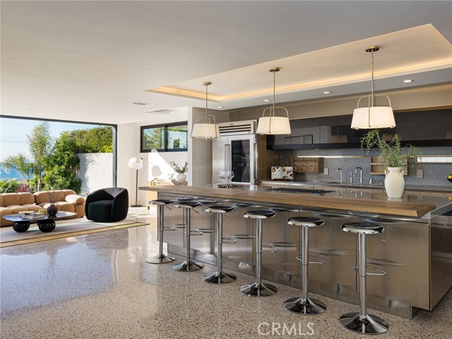 Detail Gallery Image 7 of 62 For 355 Hillcrest St, El Segundo,  CA 90245 - 5 Beds | 3 Baths