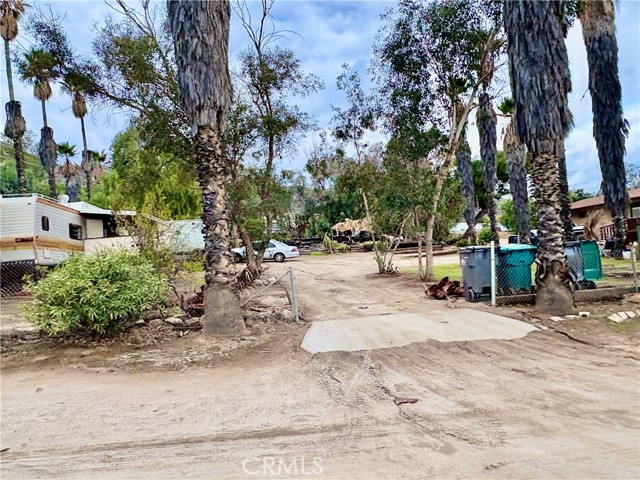 Detail Gallery Image 2 of 32 For 33510 Beverly, Hemet,  CA 92545 - – Beds | – Baths