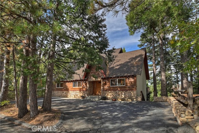 Detail Gallery Image 55 of 60 For 27276 Grizzly Ln, Lake Arrowhead,  CA 92352 - 4 Beds | 2 Baths