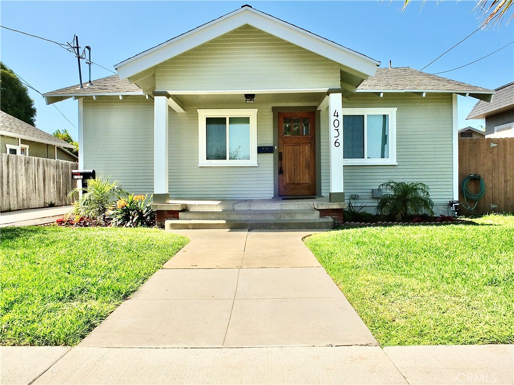 4036 E Vermont