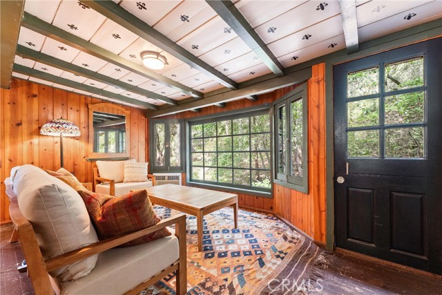 25 Hot Spring Canyon Rd, San Juan Capistrano CA: https://media.crmls.org/medias/d61c8b23-1803-41a8-93ee-2f468ee46f80.jpg