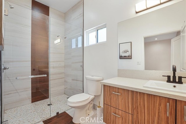 7820 Fulton Avenue, North Hollywood CA: https://media.crmls.org/medias/d61cb8e9-81f2-4c16-a1eb-3ce118410aed.jpg