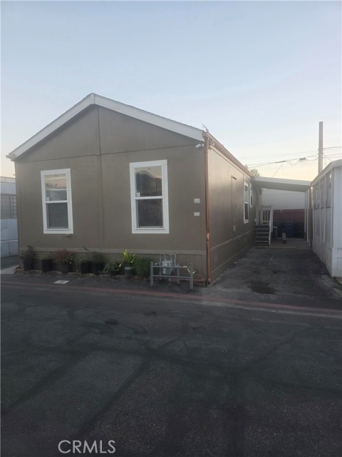 Detail Gallery Image 2 of 15 For 812 N Loren Ave #18,  Azusa,  CA 91702 - 3 Beds | 2 Baths