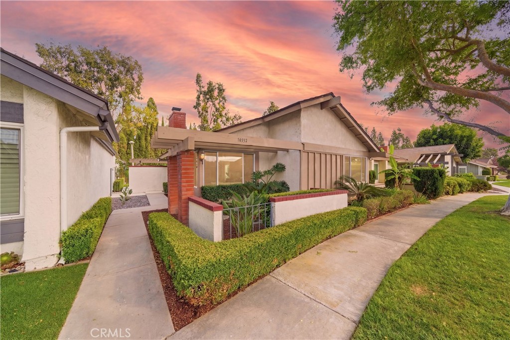 14332 Pinewood
