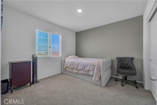 4422 Jade Court, Lancaster CA: https://media.crmls.org/medias/d61ec921-6558-4259-a551-c630d1f1ac3a.jpg
