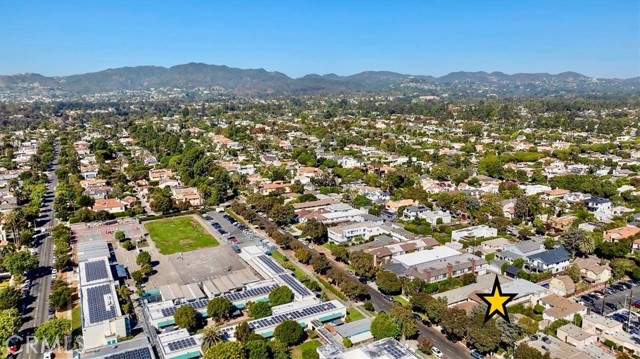 Detail Gallery Image 30 of 35 For 725 9th St #1,  Santa Monica,  CA 90402 - 3 Beds | 2 Baths