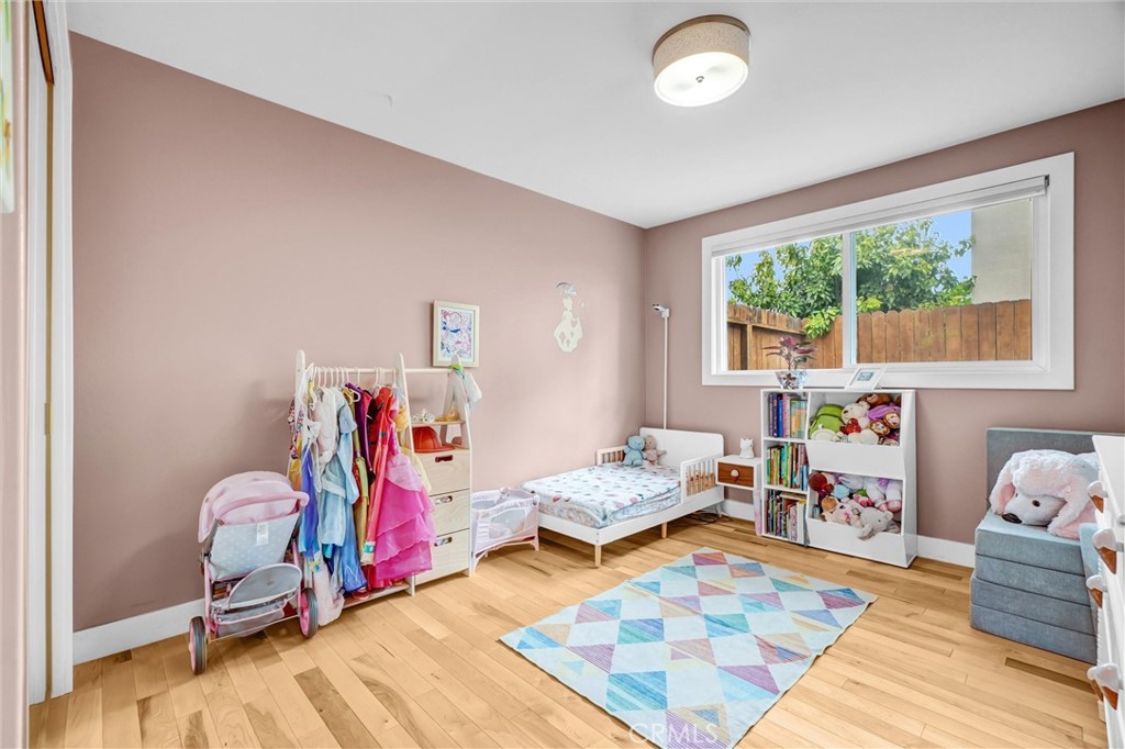 https://media.crmls.org/medias/d6210374-6340-4eb5-bcbf-416d075056cc.jpg?preset=X-Large