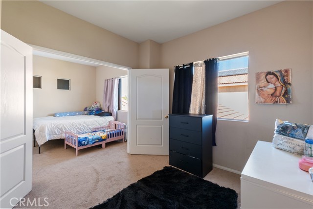 945 Newport Drive, San Jacinto CA: https://media.crmls.org/medias/d621f498-68fb-48bf-8161-497406e3d7a1.jpg