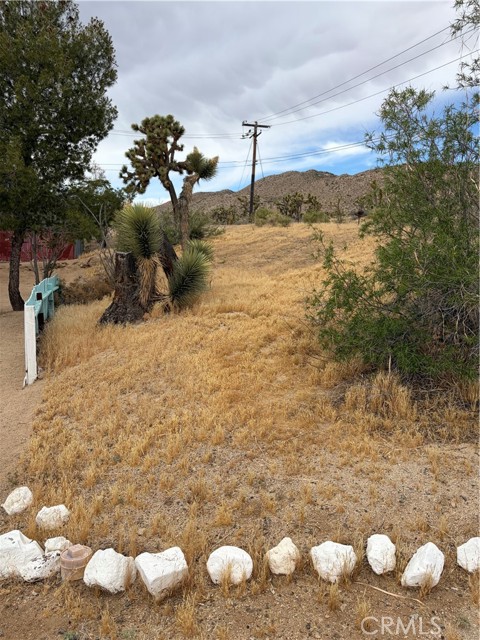 Detail Gallery Image 3 of 6 For 56527 Sunnyslope, Yucca Valley,  CA 92284 - 2 Beds | 2 Baths