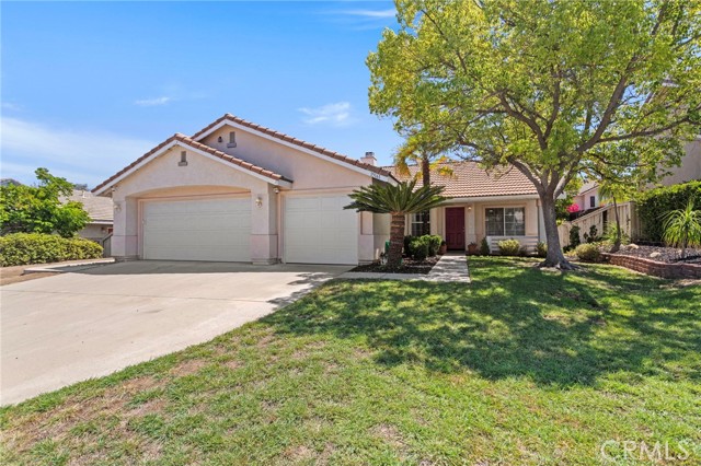 Detail Gallery Image 1 of 33 For 15161 Etienne St, Lake Elsinore,  CA 92530 - 3 Beds | 2 Baths