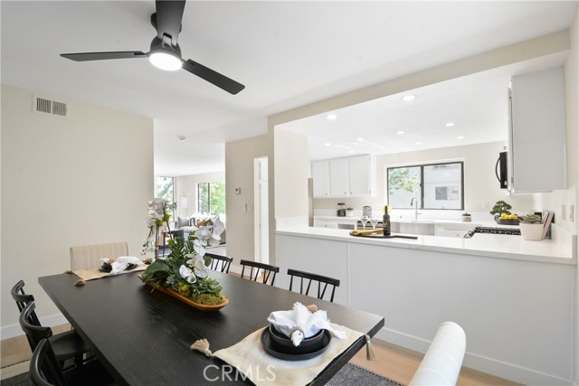 Detail Gallery Image 13 of 37 For 3618 W Estates a,  Rolling Hills Estates,  CA 90274 - 3 Beds | 2/1 Baths