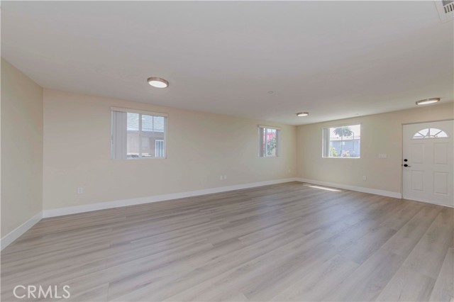 Detail Gallery Image 3 of 31 For 8711 Mckinley Place, Los Angeles,  CA 90002 - – Beds | – Baths