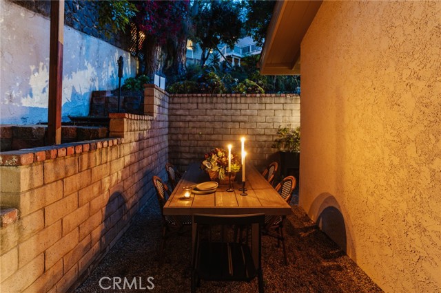 1541 Indiana Avenue, South Pasadena CA: https://media.crmls.org/medias/d623bb56-5cf6-48f2-a65f-05e13a2b764c.jpg