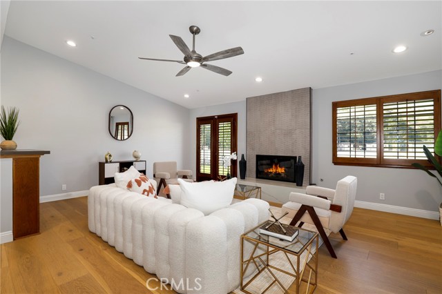 Detail Gallery Image 17 of 60 For 21565 Cleardale St, Newhall,  CA 91321 - 3 Beds | 2/1 Baths