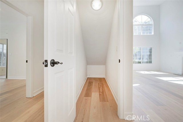 Detail Gallery Image 14 of 59 For 15121 Marlin Pl, Van Nuys,  CA 91405 - 4 Beds | 3 Baths