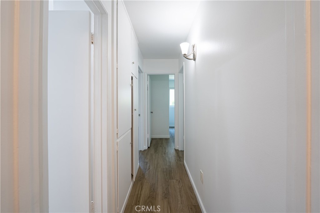 https://media.crmls.org/medias/d62433d0-9d38-423b-8421-06c49b2238ad.jpg?preset=X-Large