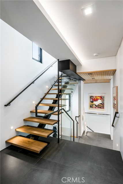 4320 The Strand, Manhattan Beach CA: https://media.crmls.org/medias/d6248a8d-dab3-4b9c-9512-a369397a8d86.jpg
