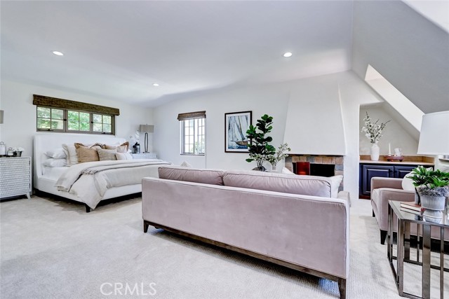 2917 N Poinsettia Avenue, Manhattan Beach CA: https://media.crmls.org/medias/d625268b-1583-4b30-b5cf-3eceb8534630.jpg