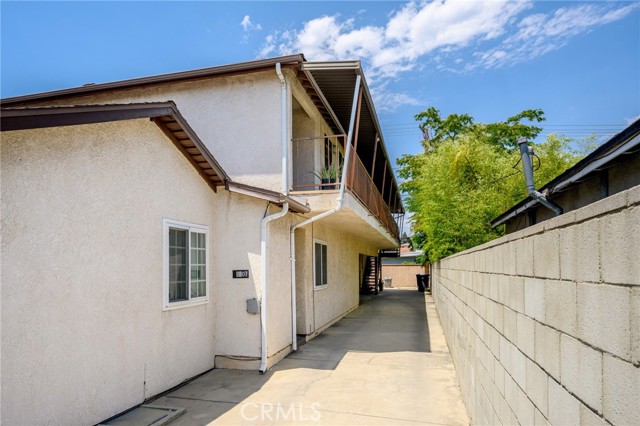 Detail Gallery Image 1 of 18 For 3807 W Victory Bld, Burbank,  CA 91505 - 1 Beds | 1 Baths