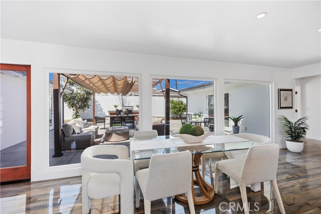 496 E 16th, Costa Mesa CA: https://media.crmls.org/medias/d6258aaf-1614-4612-86af-7e3fe0c27f78.jpg