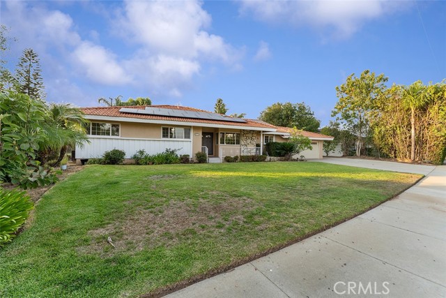 1073 E Knollcrest Drive, Covina CA: https://media.crmls.org/medias/d625be85-ad4b-4a16-8722-b65f3f3a9949.jpg