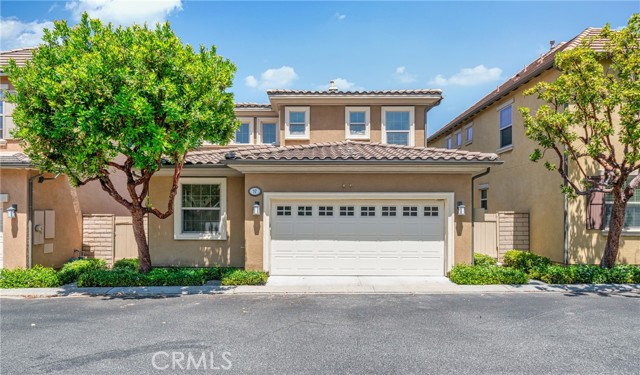 97 Twin Gables, Irvine CA: https://media.crmls.org/medias/d625d59d-d24f-4f1f-811f-515ef0595ff3.jpg