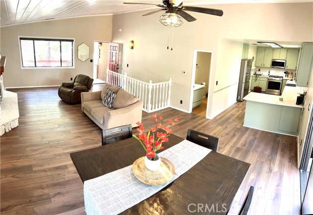 24792 Bernard Drive, Crestline CA: https://media.crmls.org/medias/d625ef7b-01c6-40c4-a794-c378376046fd.jpg