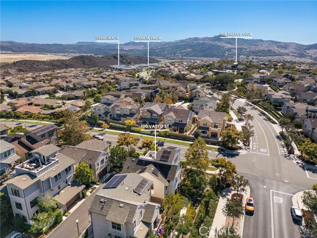 Detail Gallery Image 4 of 52 For 100 Vasto, Rancho Mission Viejo,  CA 92694 - 4 Beds | 4 Baths