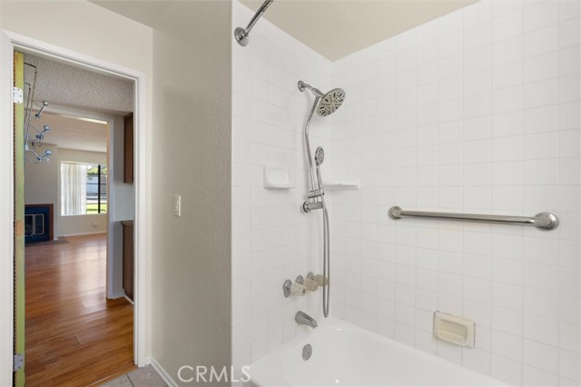 2599 Walnut, 128 photo 16