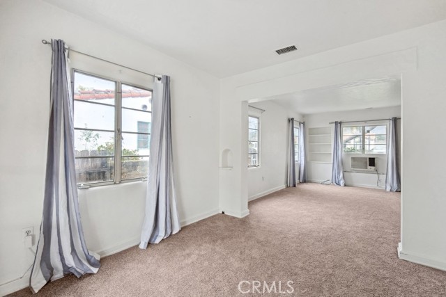 331 W 25th Street, San Bernardino CA: https://media.crmls.org/medias/d6273448-87fa-411b-9f20-965f75398809.jpg