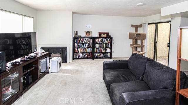 Detail Gallery Image 4 of 20 For 44200 Kingtree Ave #50,  Lancaster,  CA 93534 - 2 Beds | 1/1 Baths