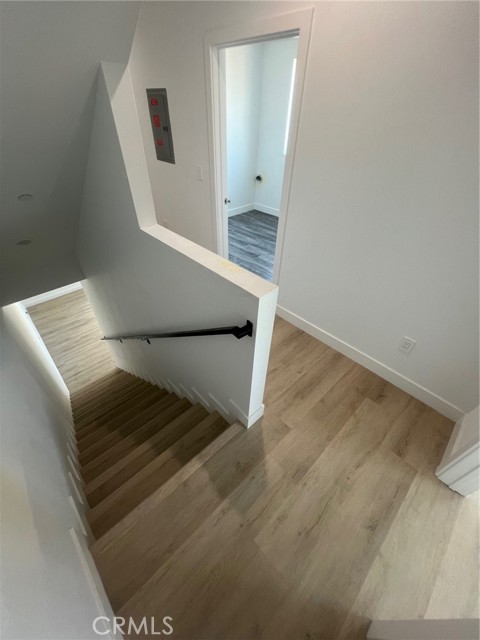 1128 Ardmore, Los Angeles CA: https://media.crmls.org/medias/d6296f39-df36-4ce0-aa47-232e96d1c0ee.jpg
