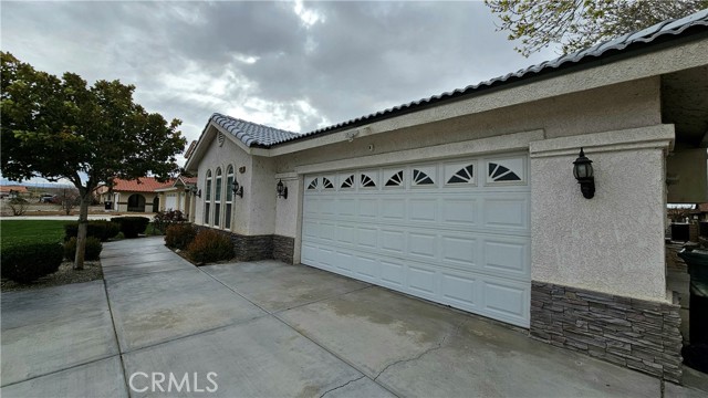 Detail Gallery Image 4 of 53 For 26290 Fleet Ln, Helendale,  CA 92342 - 3 Beds | 2/1 Baths