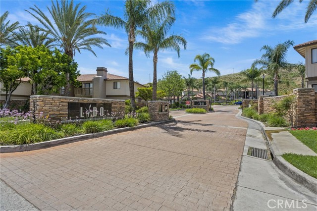 1265 Kendall Drive, San Bernardino CA: https://media.crmls.org/medias/d62a0b4c-ab76-4dc1-b793-5314a92d826b.jpg