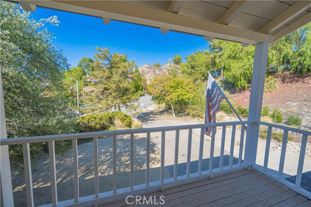 Detail Gallery Image 39 of 61 For 28816 Kenroy Ave, Canyon Country,  CA 91387 - 5 Beds | 3 Baths