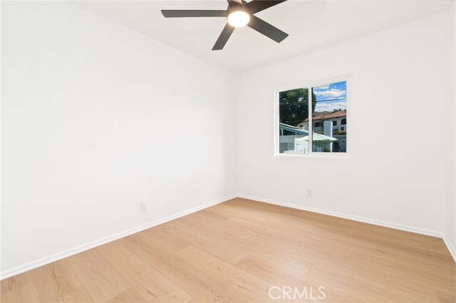 5701 Milton photo 29