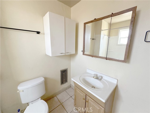 Detail Gallery Image 9 of 13 For 1115 Front St, Needles,  CA 92363 - 5 Beds | 2 Baths