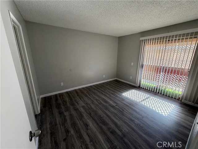 Detail Gallery Image 9 of 13 For 9240 Date 9f,  Fontana,  CA 92335 - 2 Beds | 1/1 Baths