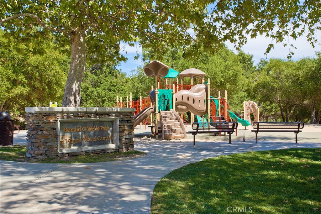 https://media.crmls.org/medias/d62c634f-9ddf-4849-b1d8-2cb8b85adbaa.jpg?preset=X-Large