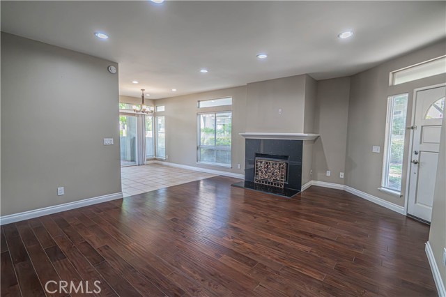 Detail Gallery Image 6 of 32 For 26107 Mcbean #61,  Valencia,  CA 91355 - 2 Beds | 2 Baths