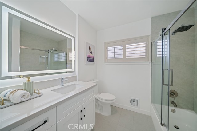 3704 Lorado Way, View Park CA: https://media.crmls.org/medias/d62d140b-18b5-4653-8db8-c79ce168708e.jpg