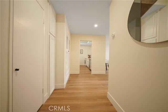 104 S Hayworth Avenue, Los Angeles CA: https://media.crmls.org/medias/d62d786c-d003-45dd-9aad-e8715b298246.jpg