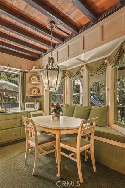 655 Cottage Grove Drive, Lake Arrowhead, CA 92352