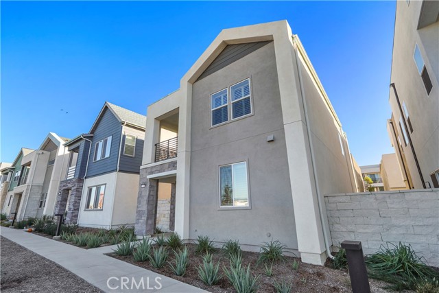 Detail Gallery Image 1 of 25 For 27129 Purple Sage Ct, Valencia,  CA 91381 - 3 Beds | 2/1 Baths