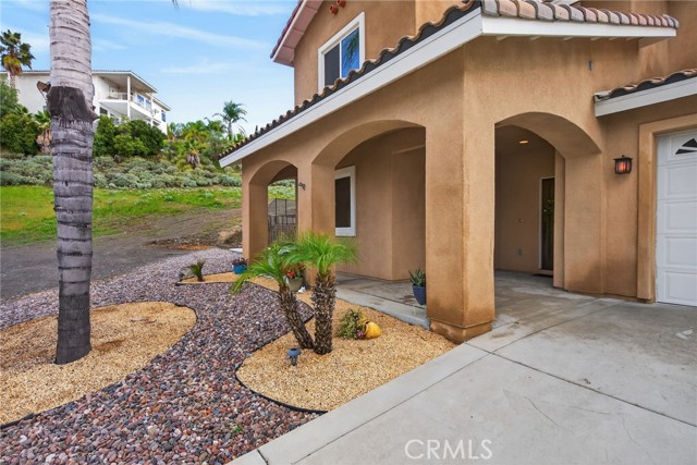 Detail Gallery Image 8 of 54 For 22270 Pinto Dr, Canyon Lake,  CA 92587 - 4 Beds | 3 Baths